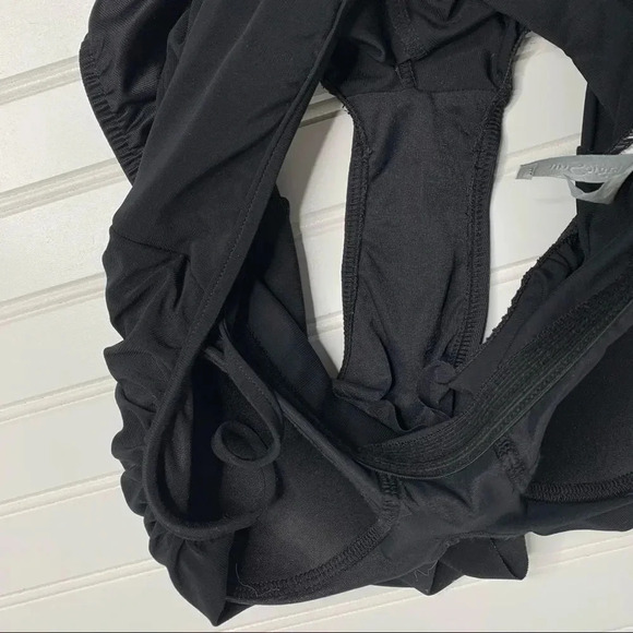 Magicsuit Black One Piece Bodysuit Large 12 Retail $149 - Picture 5 of 8